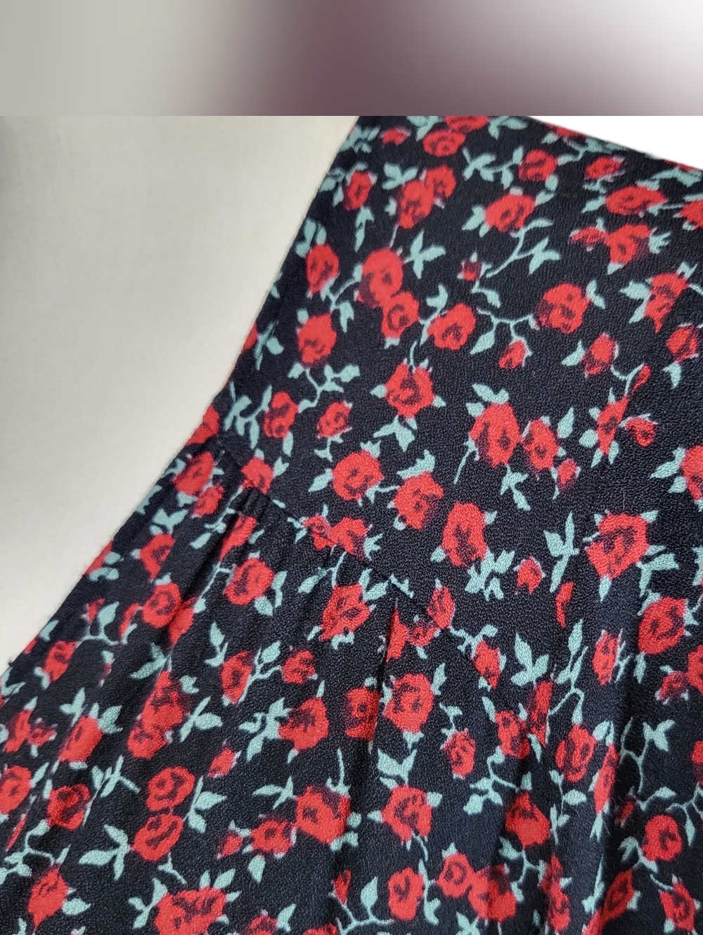 Reformation Judith Mabel Ditsy Floral Maxi Wrap Dress Viscose Size M - Picture 4 of 15